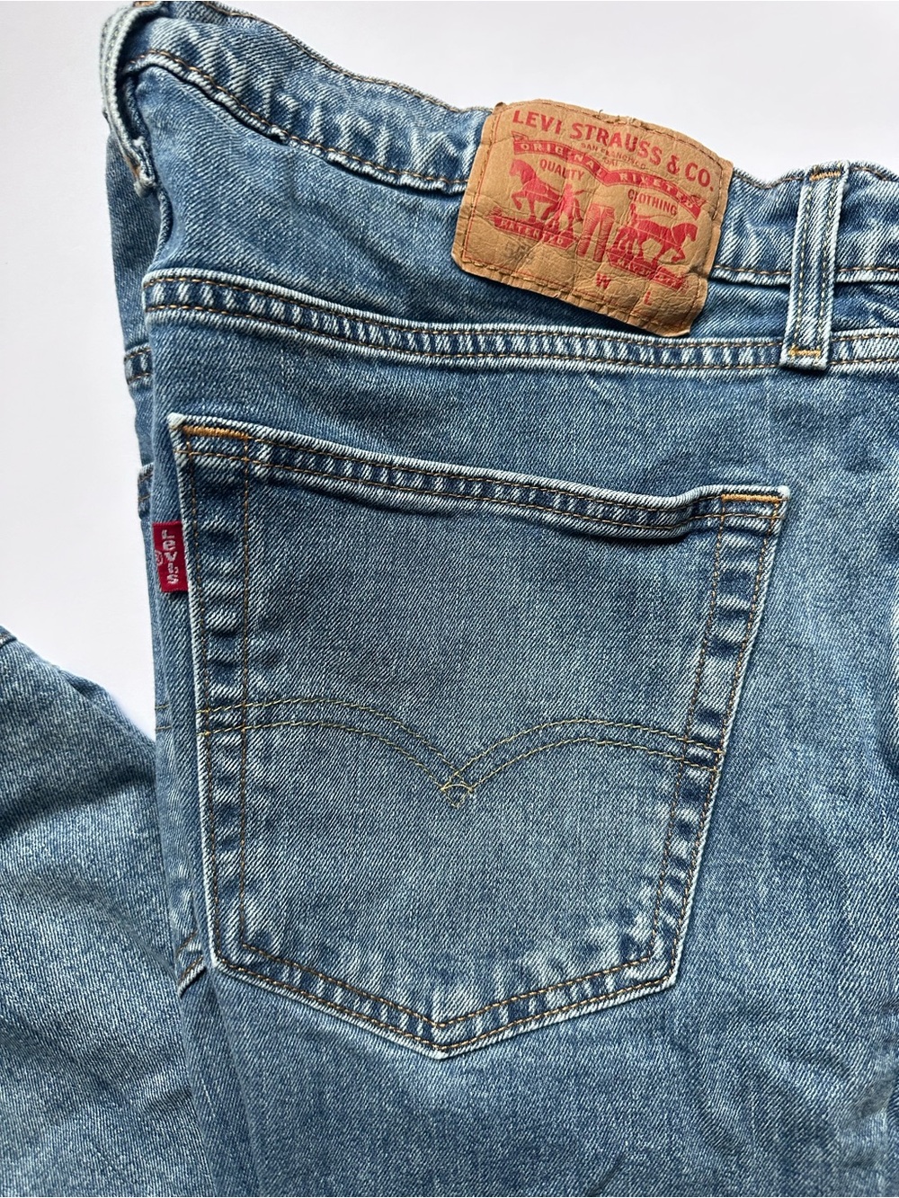 Levi's Men's Light straight leg Denim Jeans